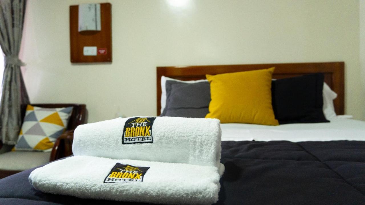 The Bronx Hotel Latacunga Phòng bức ảnh